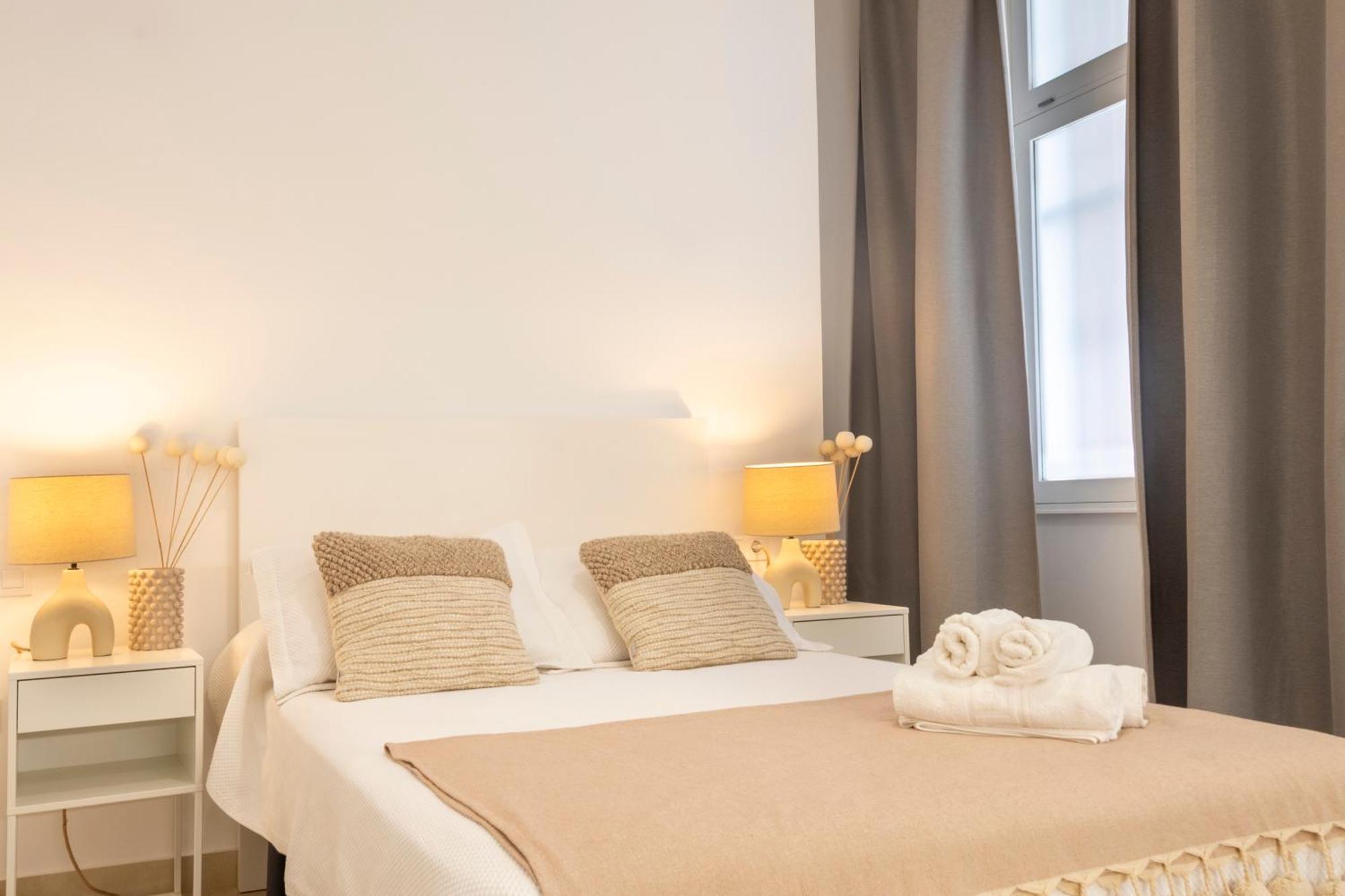 Apartamentos La Tahona Кадис Экстерьер фото