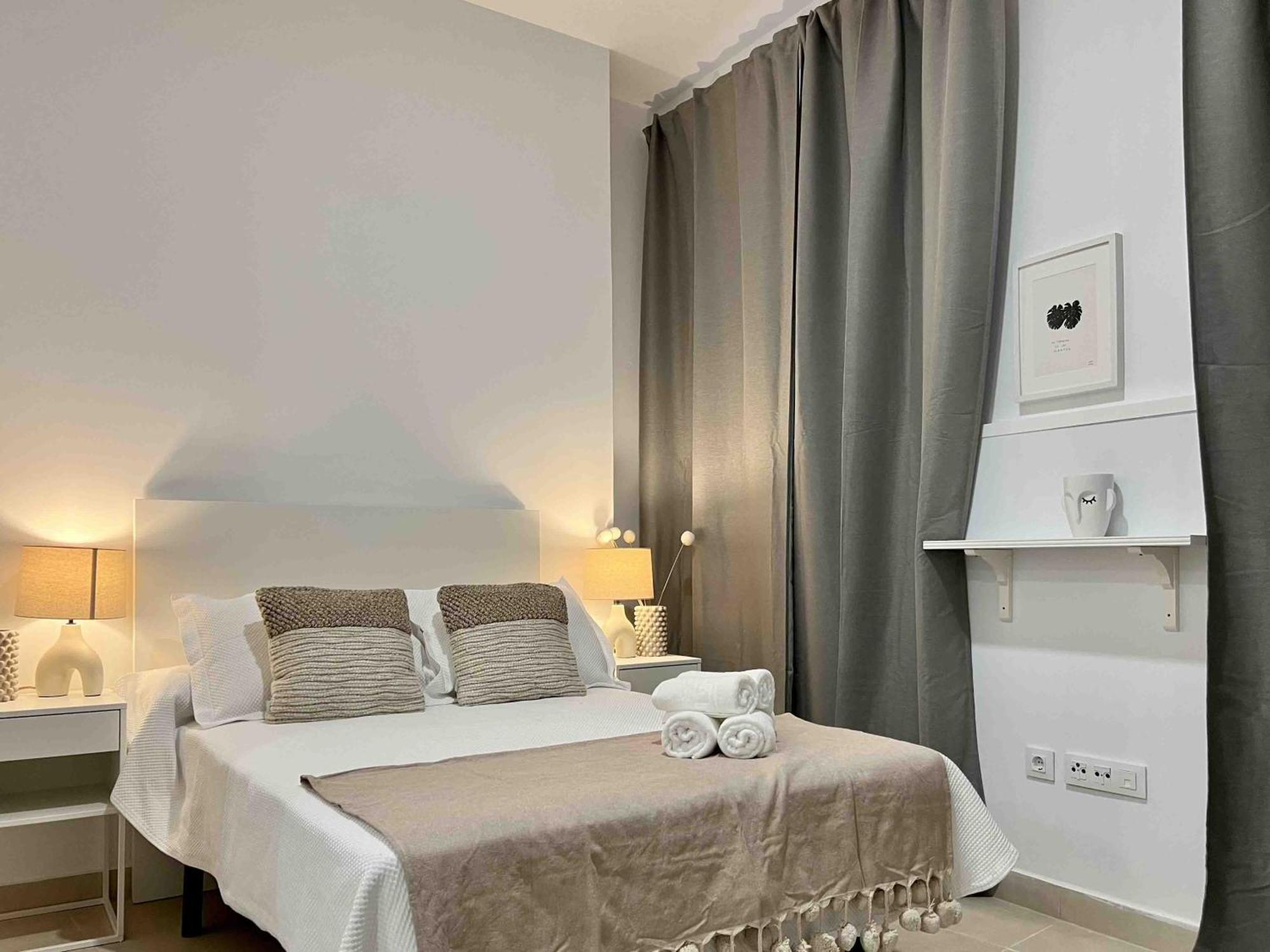 Apartamentos La Tahona Кадис Экстерьер фото